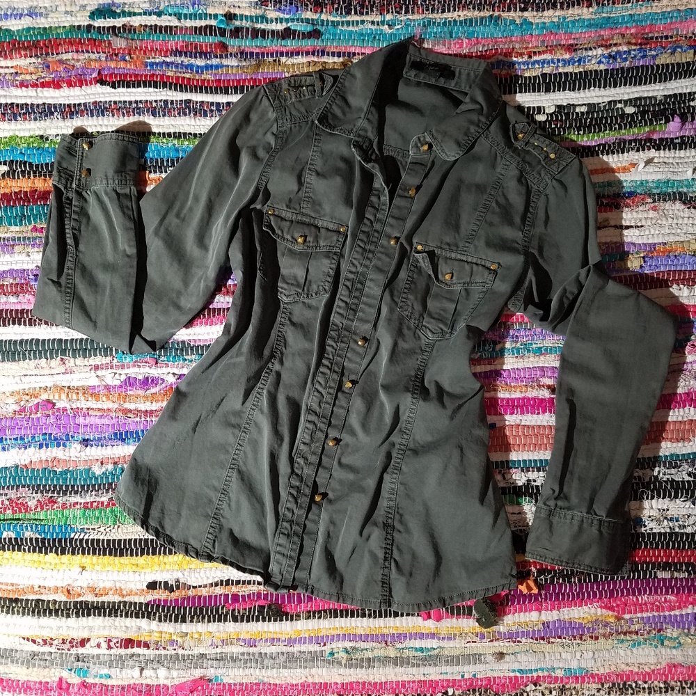 F21 Army Green Button-up - Picture 1 of 6